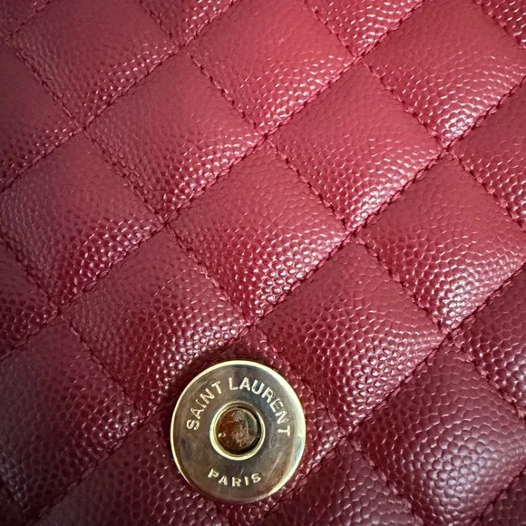 Yves Saint Laurent Envelope Scarlet Quilted Shoulder Bag Gold Chain YSL - Picture 9 of 16